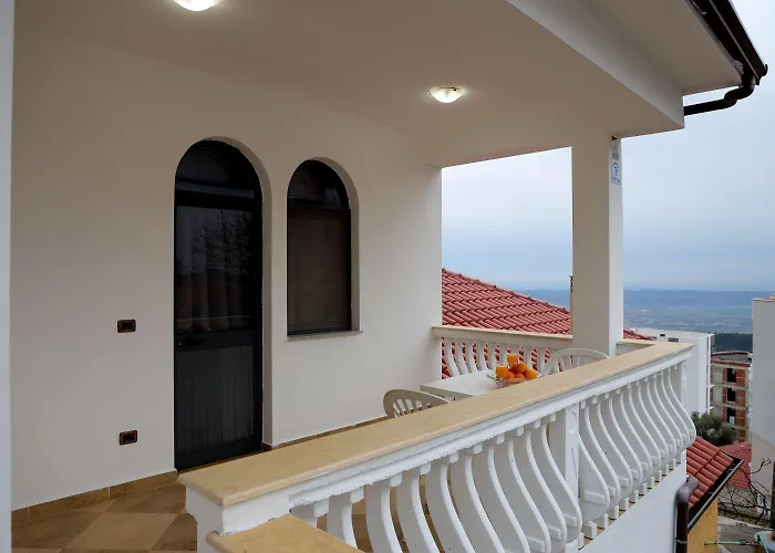 Taga بيت ضيافة Krujë
